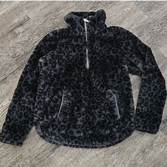 Abercrombie & Fitch Sherpa Pullover size xs - Picture 7 of 7